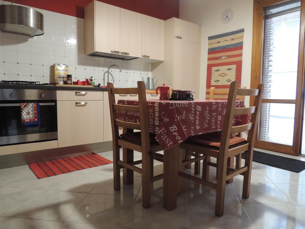 זפראנה אטניאה B&B Il Rosso E Il Nero מראה חיצוני תמונה